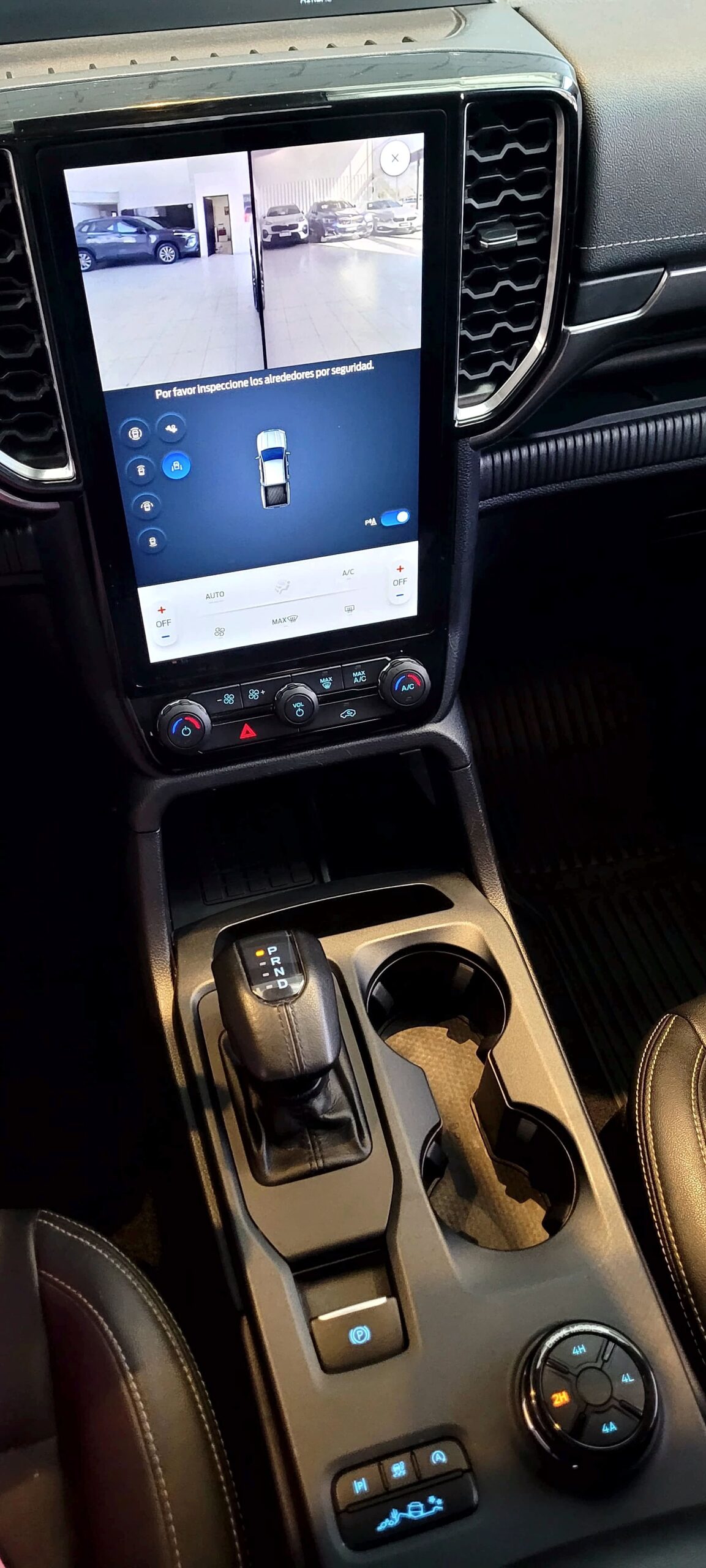 
								FORD RANGER D/C LTD+ 3.0 V6 4X4 10AT full									