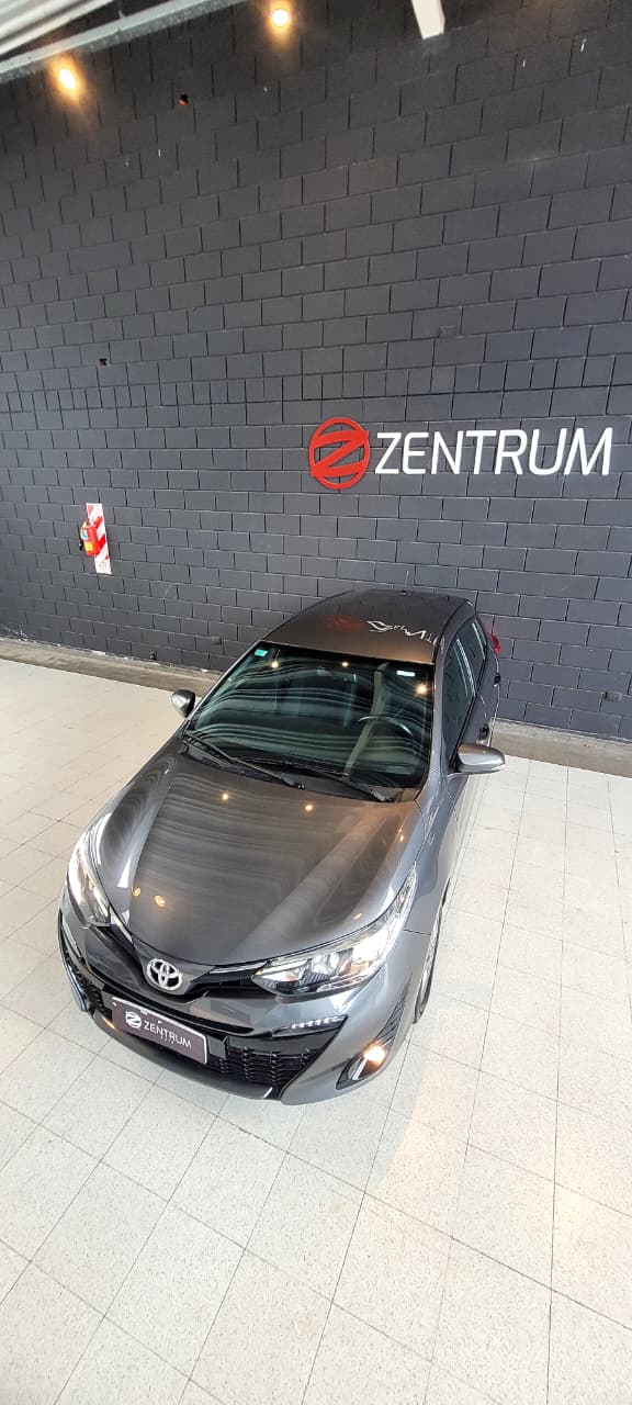 
								Toyota Yaris XLS CVT full									