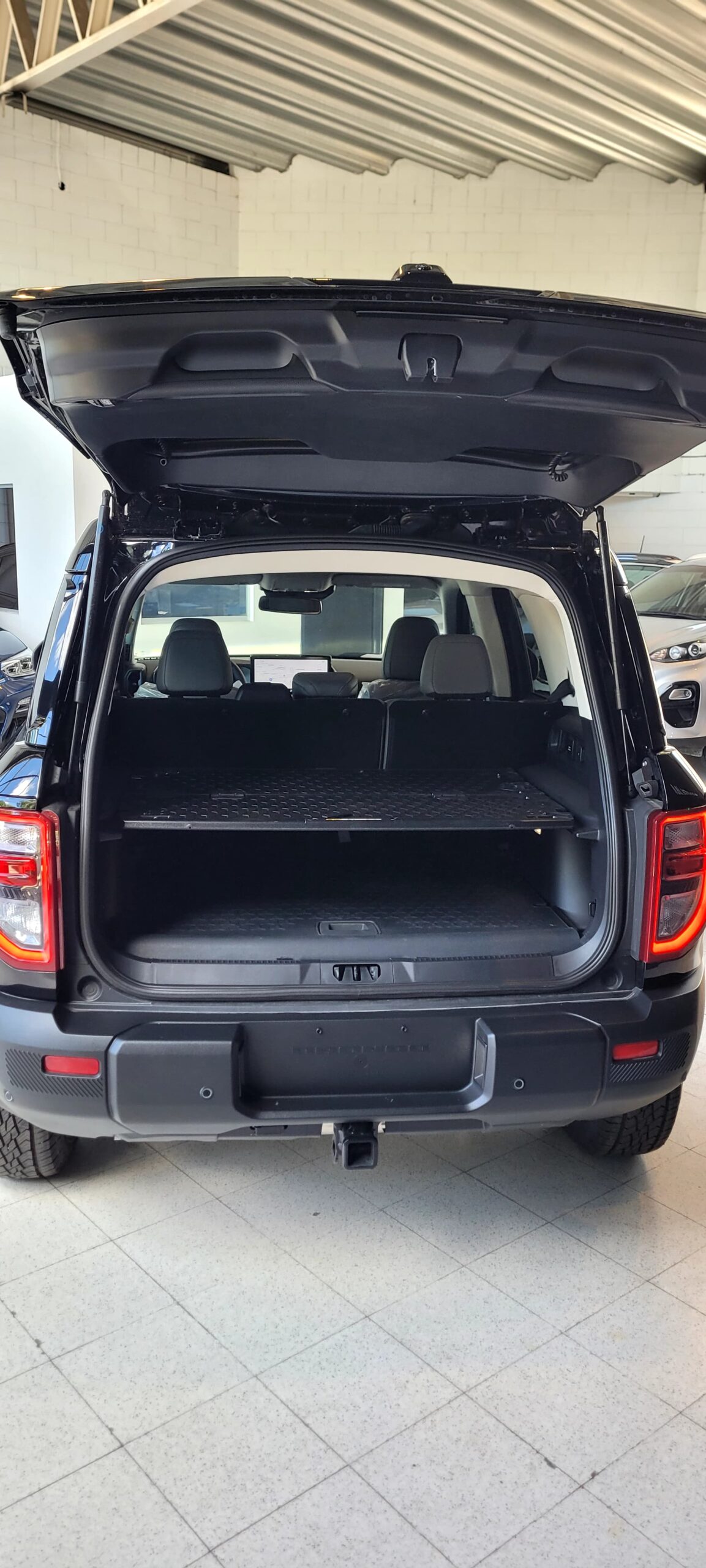 
								Ford Bronco Badlands 0KM full									