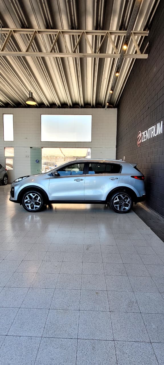 
								KIA SPORTAGE EX 2.0 AVT 4X2 full									