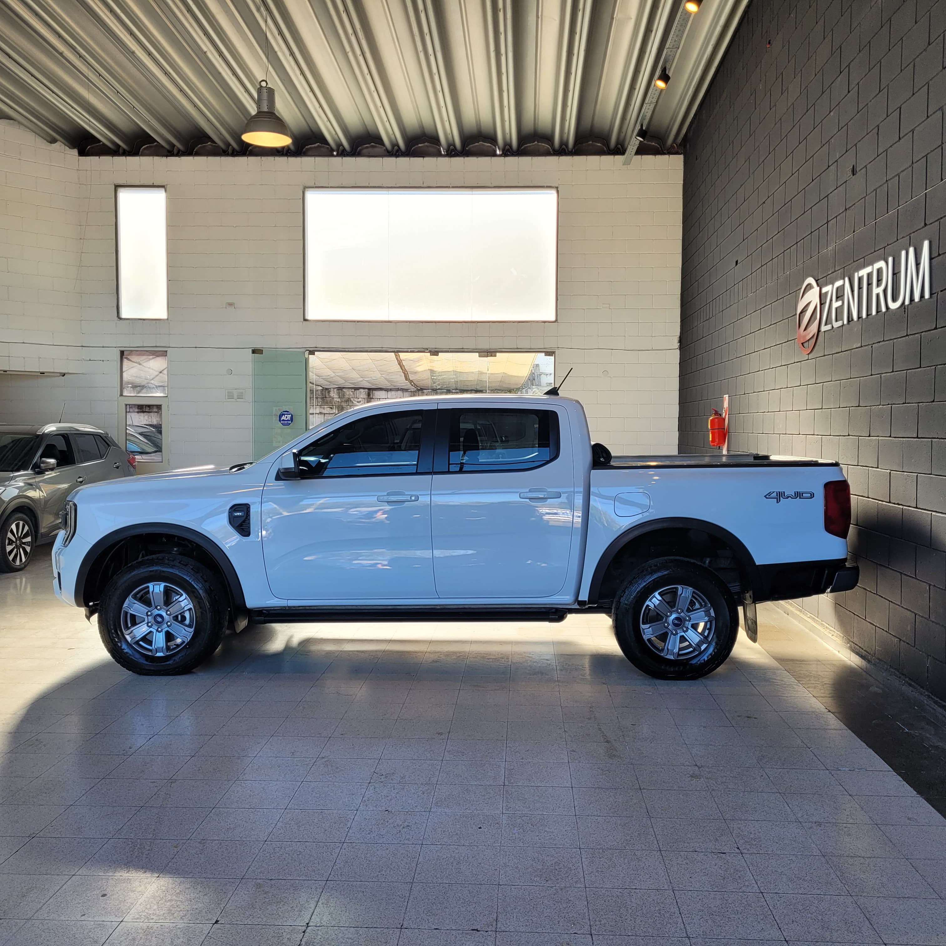 
								Ranger V6 XLS full									