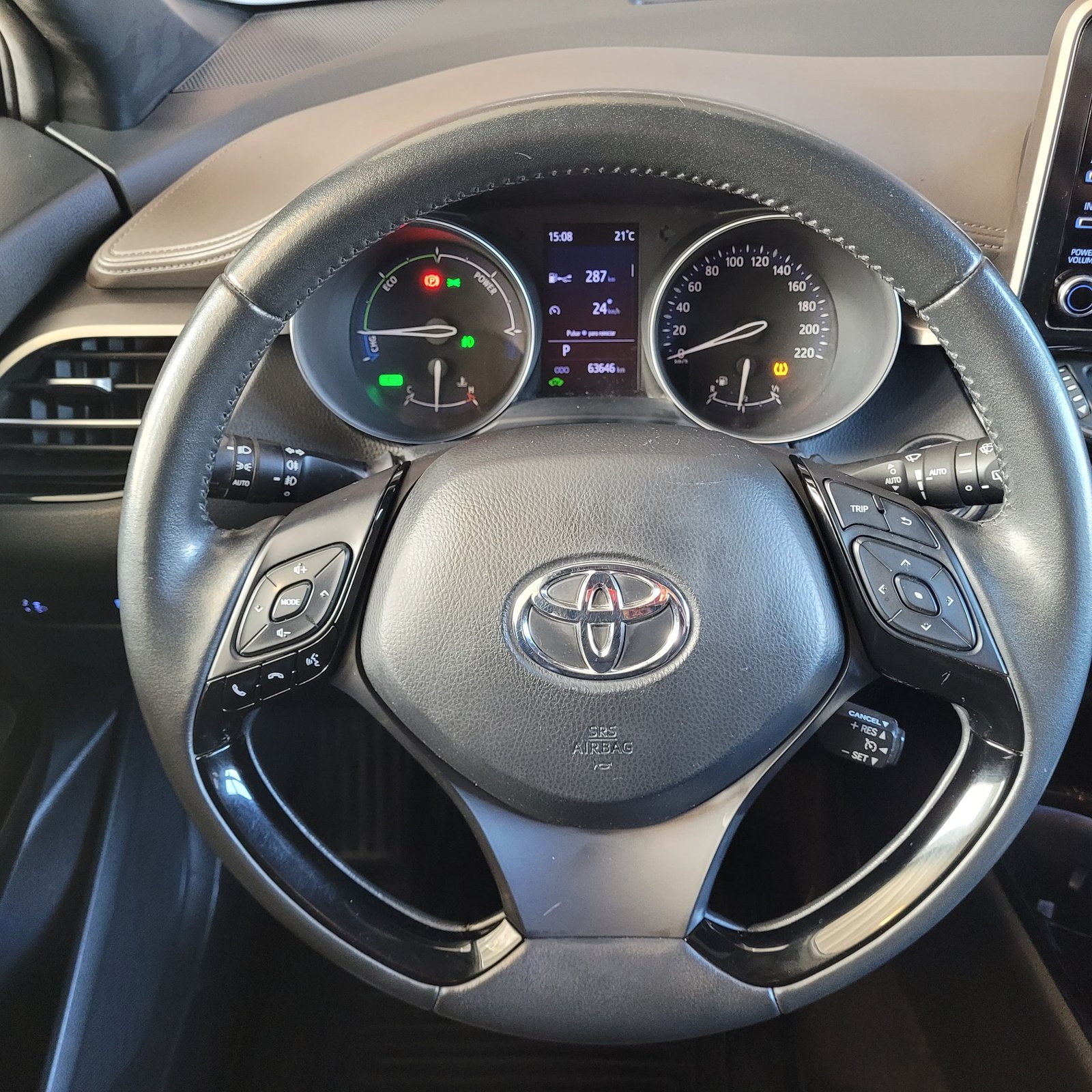 
								TOYOTA CHR HV full									