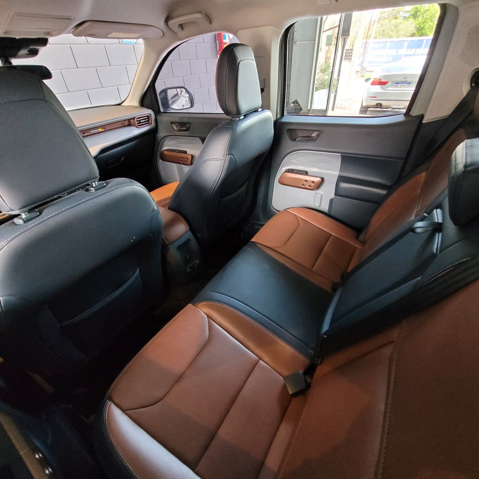 
								FORD MAVERICK LARIAT FX4 2024 full									